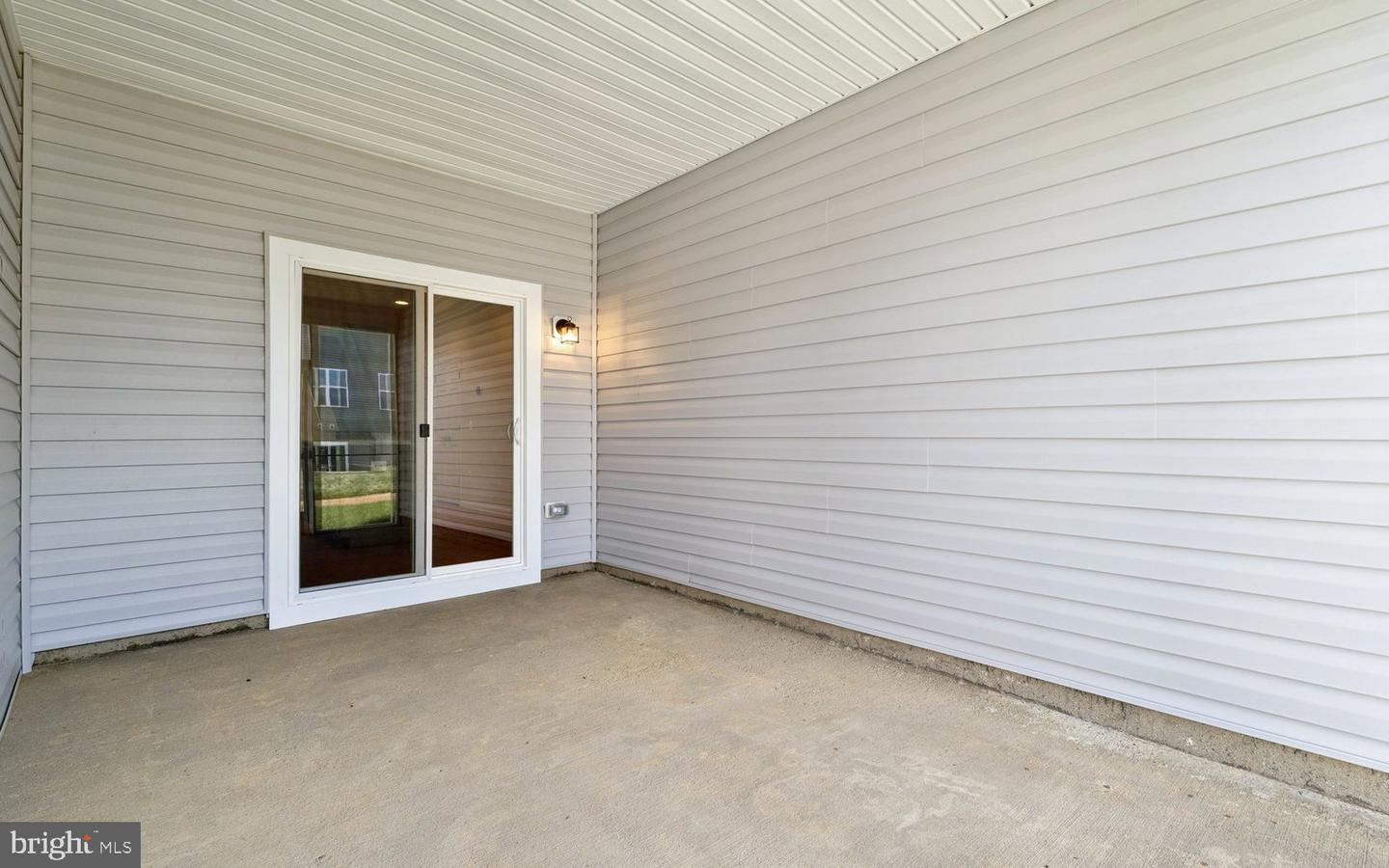 103 Castaway Pl Property Photo 25