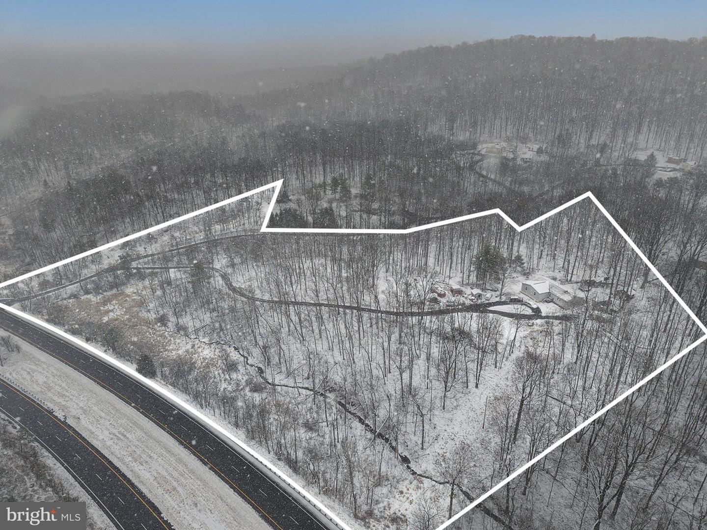 5990 Northwestern Pike Property Photo 4