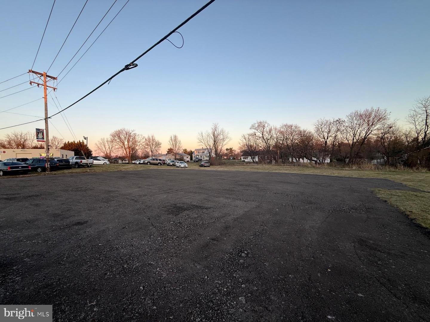 4937 VALLEY PIKE Property Photo 1
