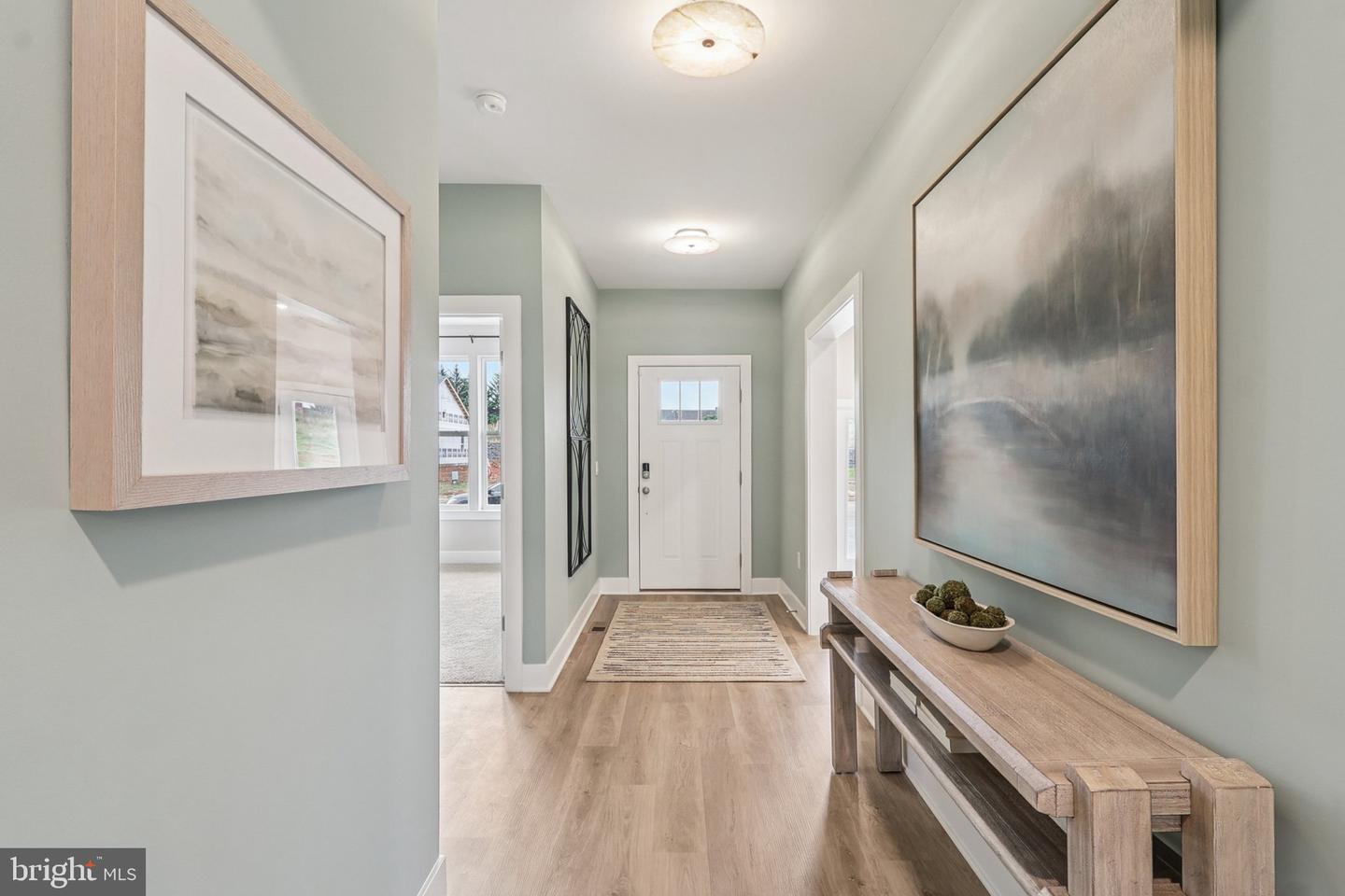111 Hydrangea Way Property Photo 3