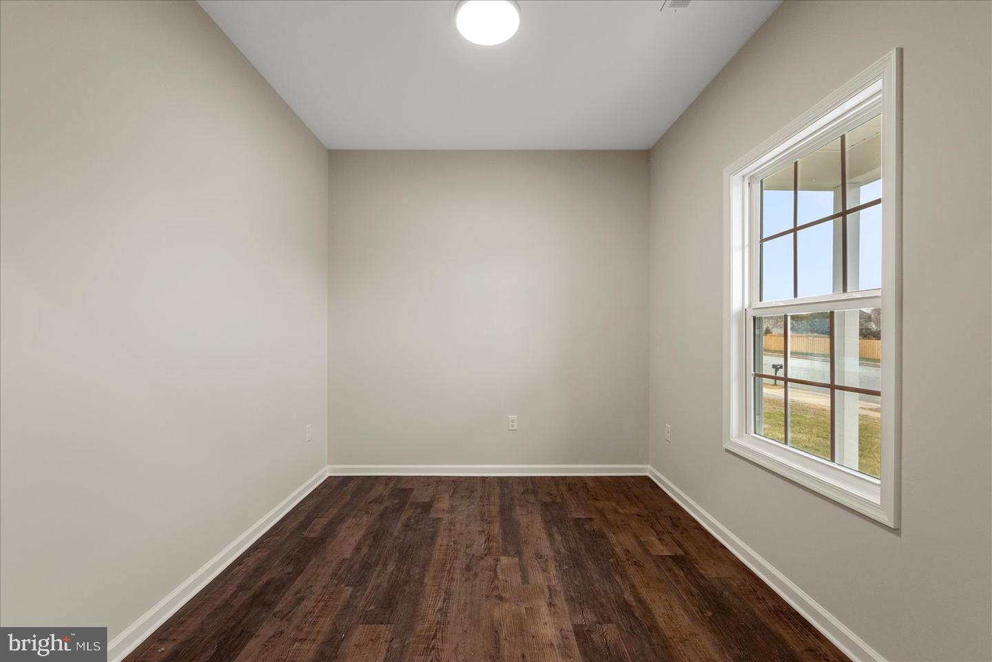 253 Rossmann Blvd Property Photo 11