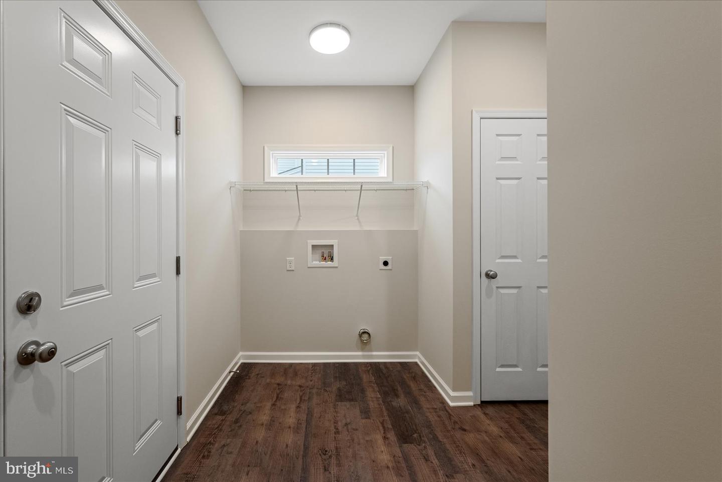 253 Rossmann Blvd Property Photo 21