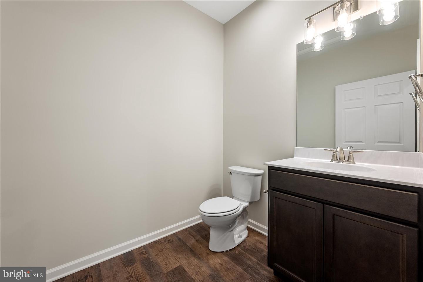 253 Rossmann Blvd Property Photo 23