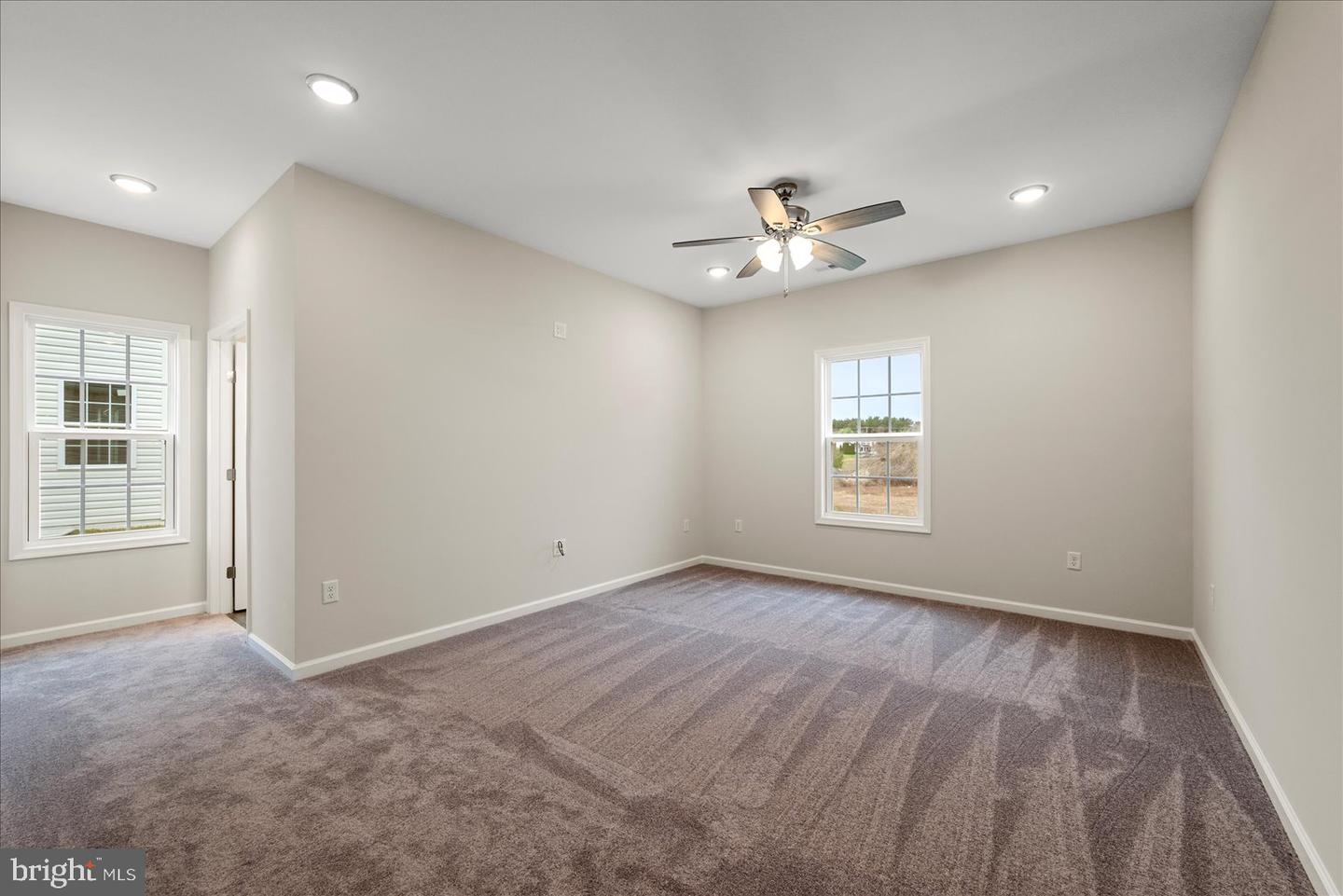 253 Rossmann Blvd Property Photo 24