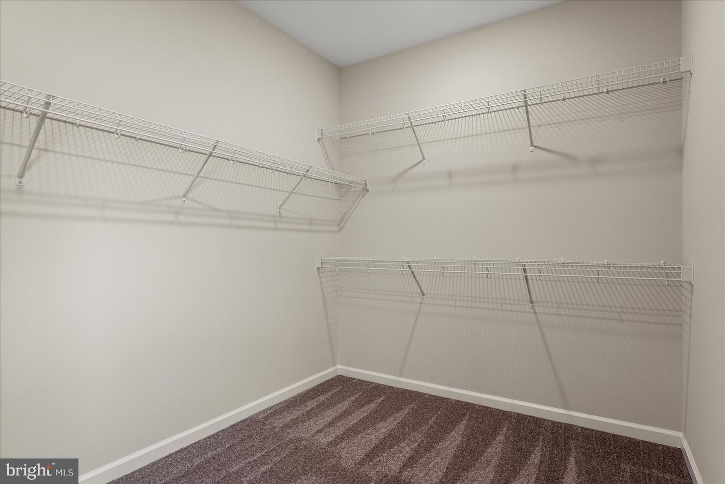 253 Rossmann Blvd Property Photo 28