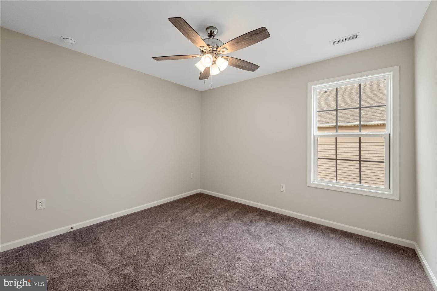 253 Rossmann Blvd Property Photo 31