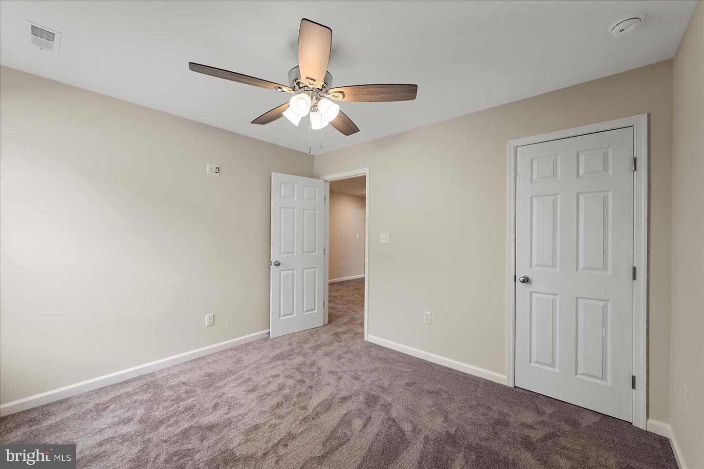 253 Rossmann Blvd Property Photo 32