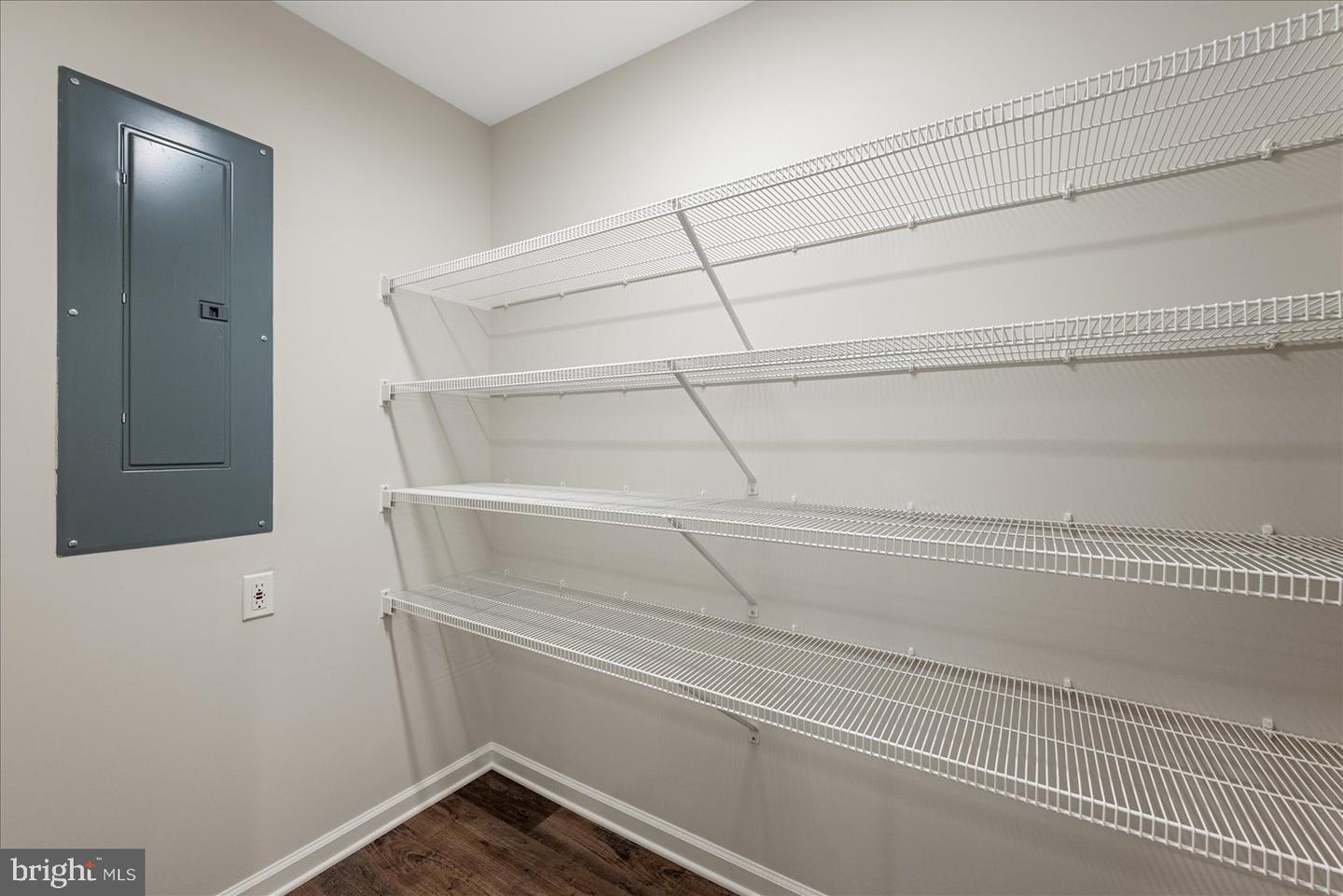 253 Rossmann Blvd Property Photo 38