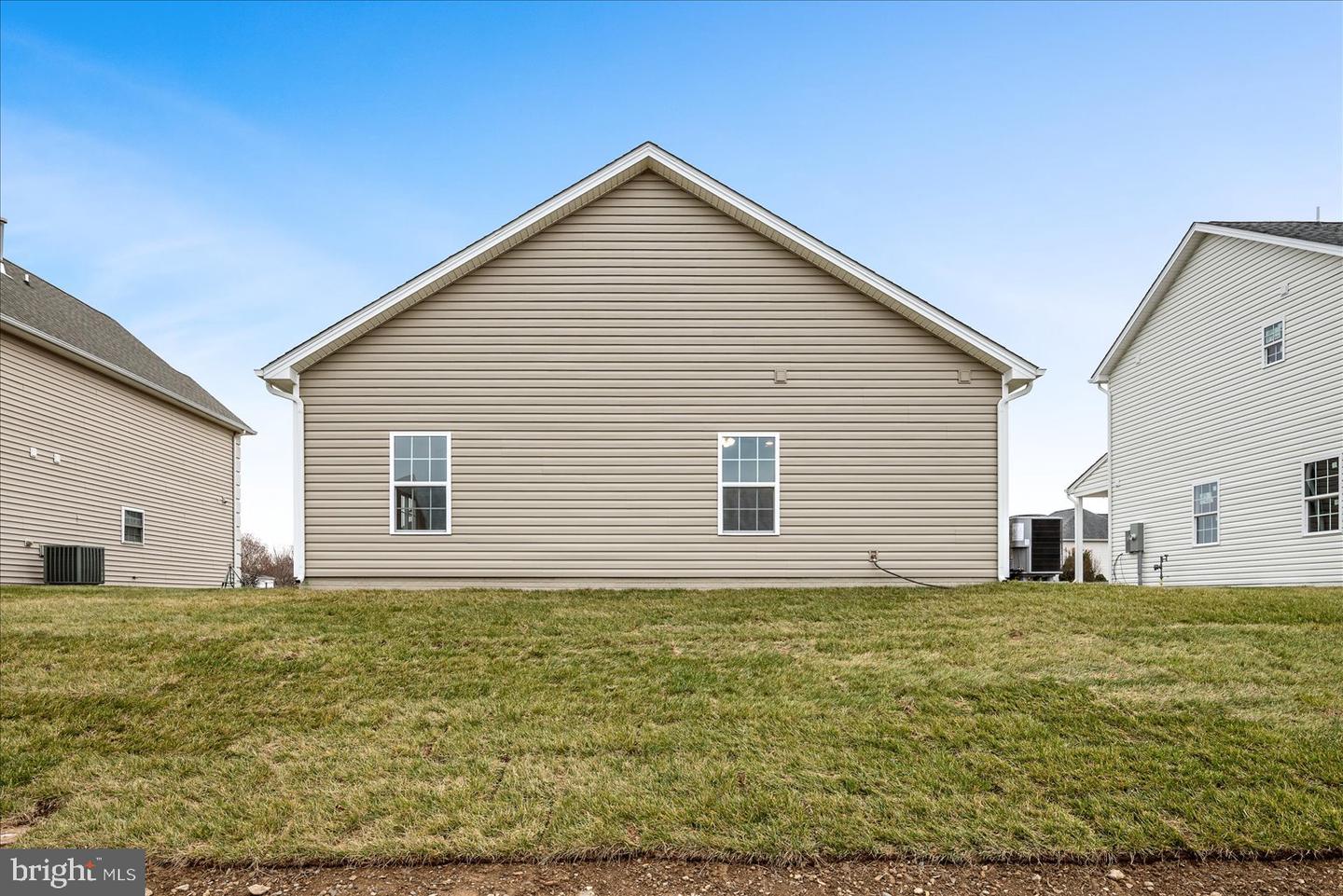 253 Rossmann Blvd Property Photo 43