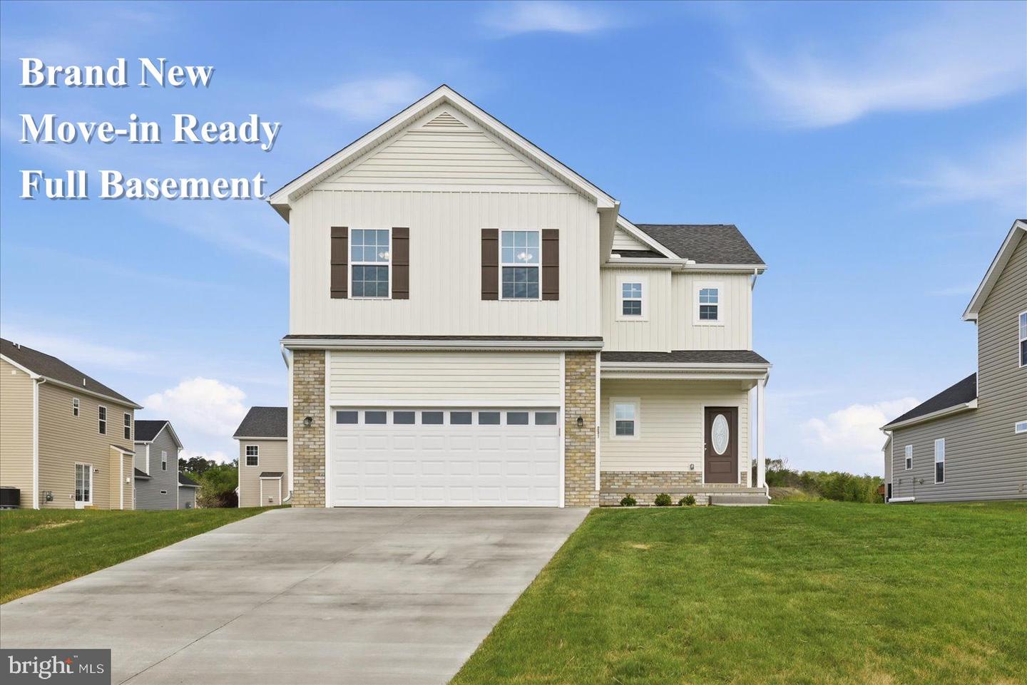 251 ROSSMANN BLVD Property Photo 1