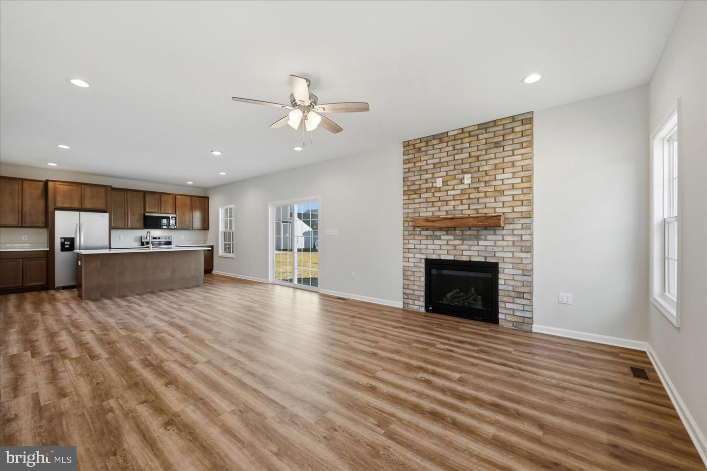 251 Rossmann Blvd Property Photo 19