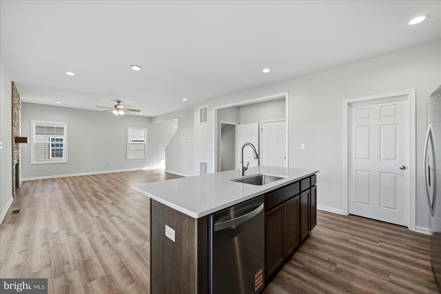 251 Rossmann Blvd Property Photo 27