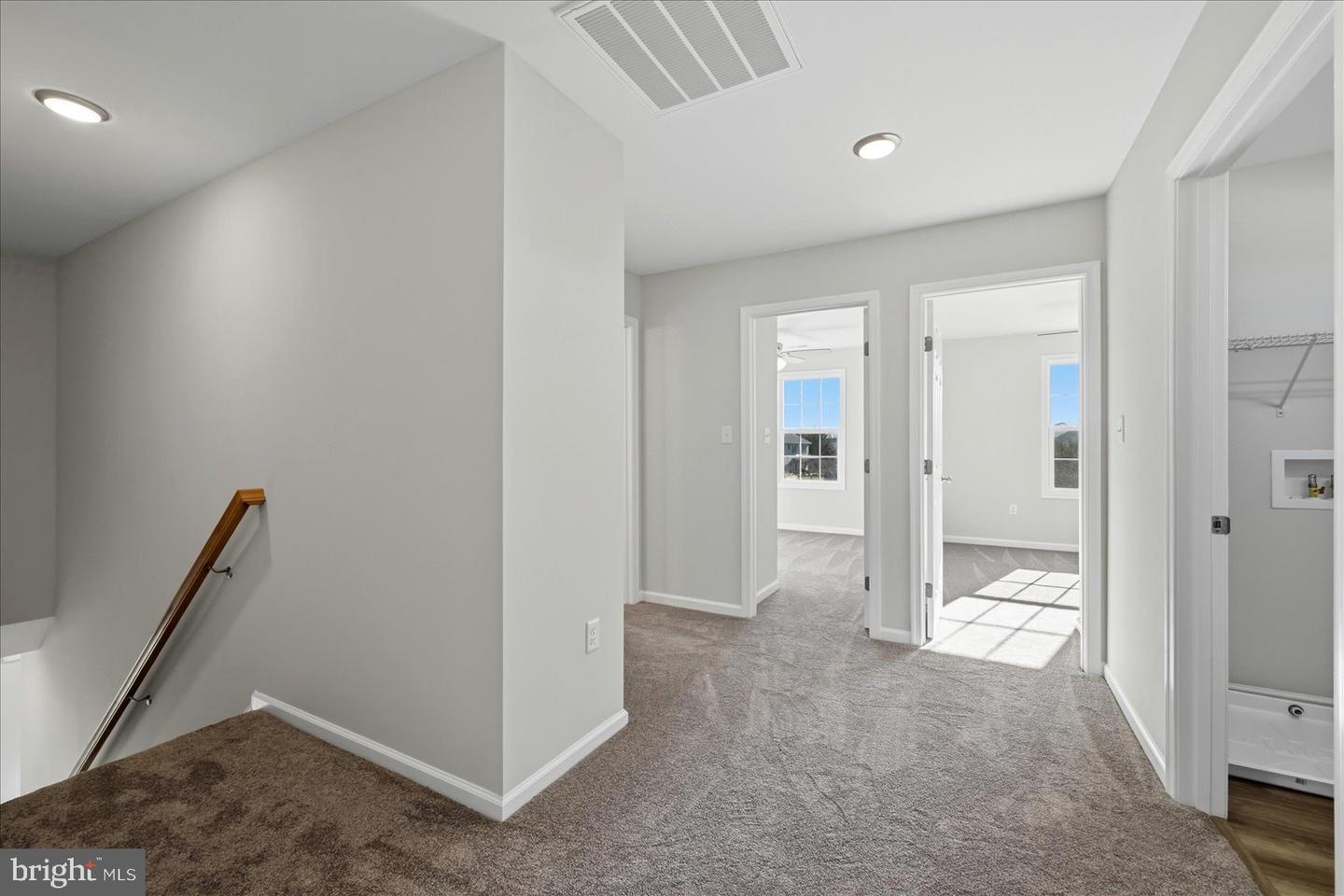 251 Rossmann Blvd Property Photo 32