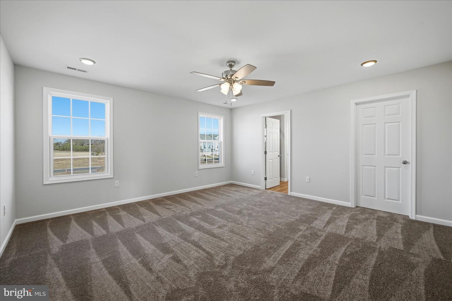 251 Rossmann Blvd Property Photo 34
