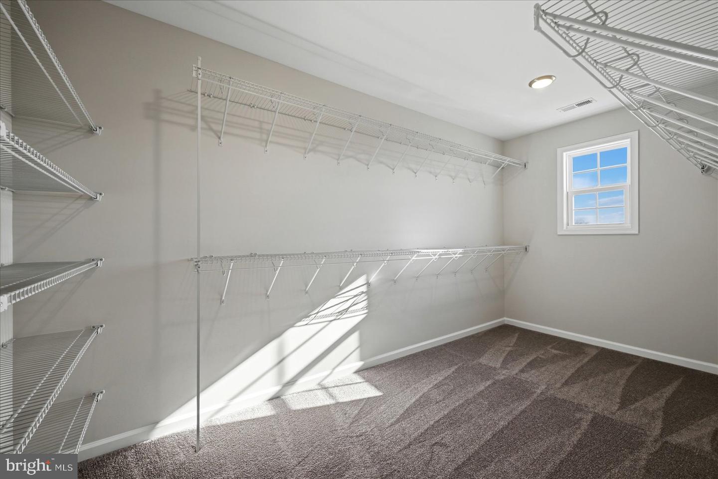 251 Rossmann Blvd Property Photo 39