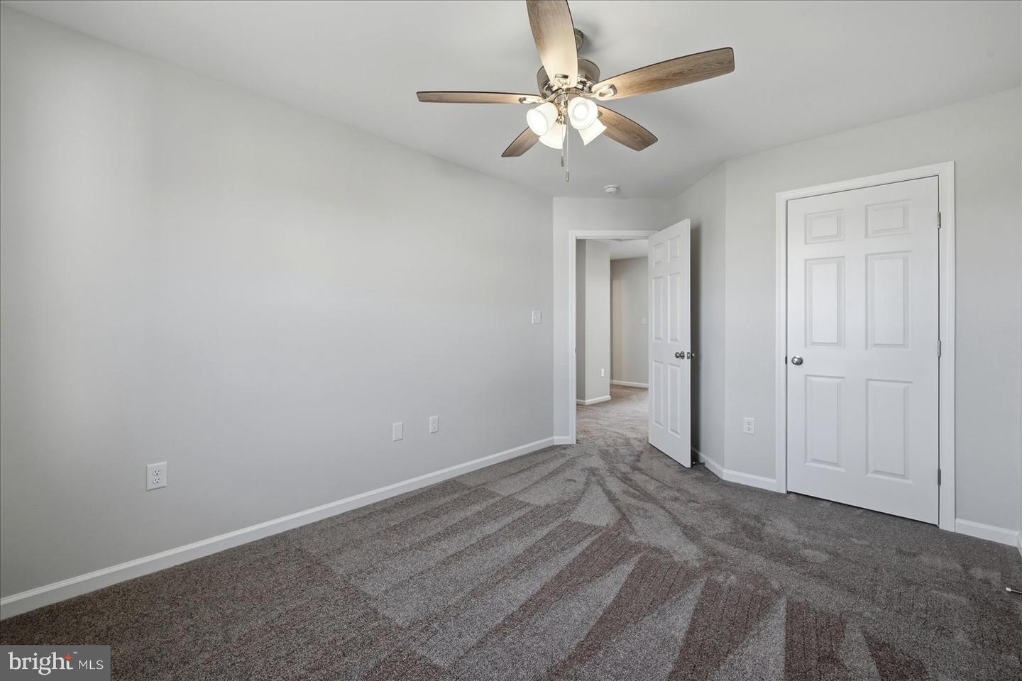 251 Rossmann Blvd Property Photo 41