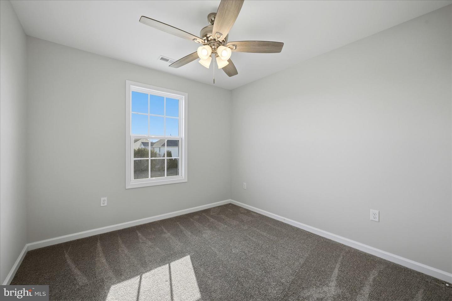 251 Rossmann Blvd Property Photo 44