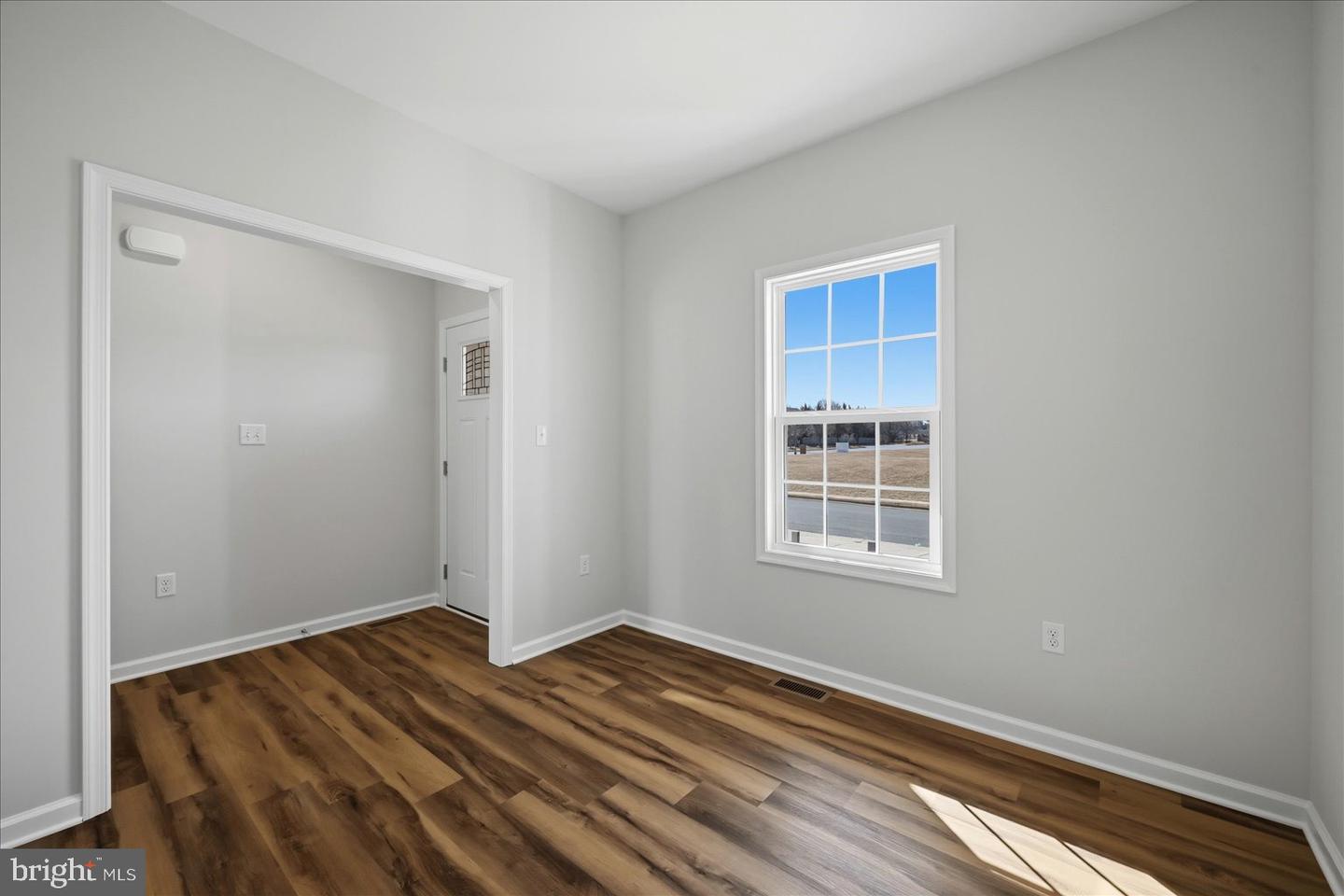 619 Farmington Blvd Property Photo 17
