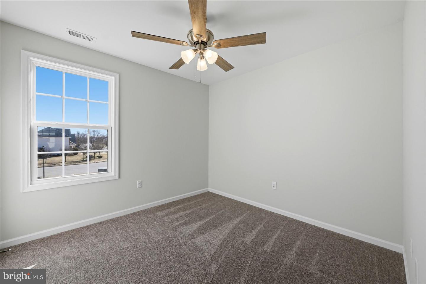 619 Farmington Blvd Property Photo 37