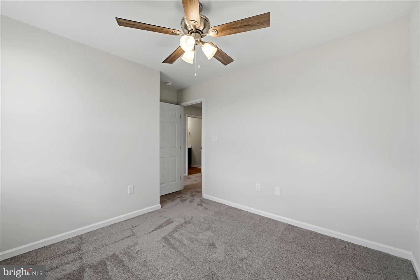 619 Farmington Blvd Property Photo 40