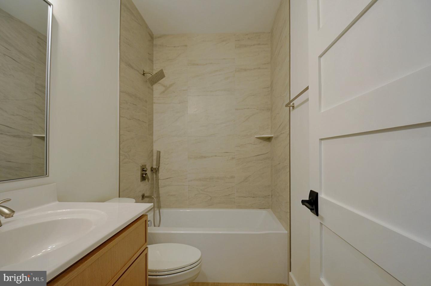 1114 Lakeview Dr Property Photo 43