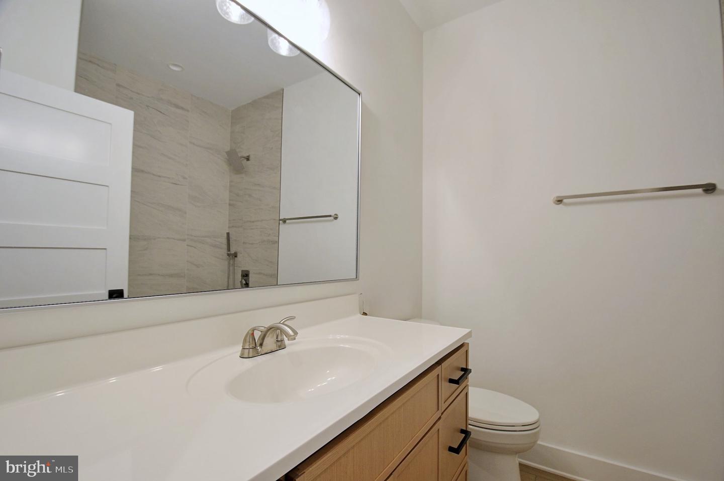1114 Lakeview Dr Property Photo 57