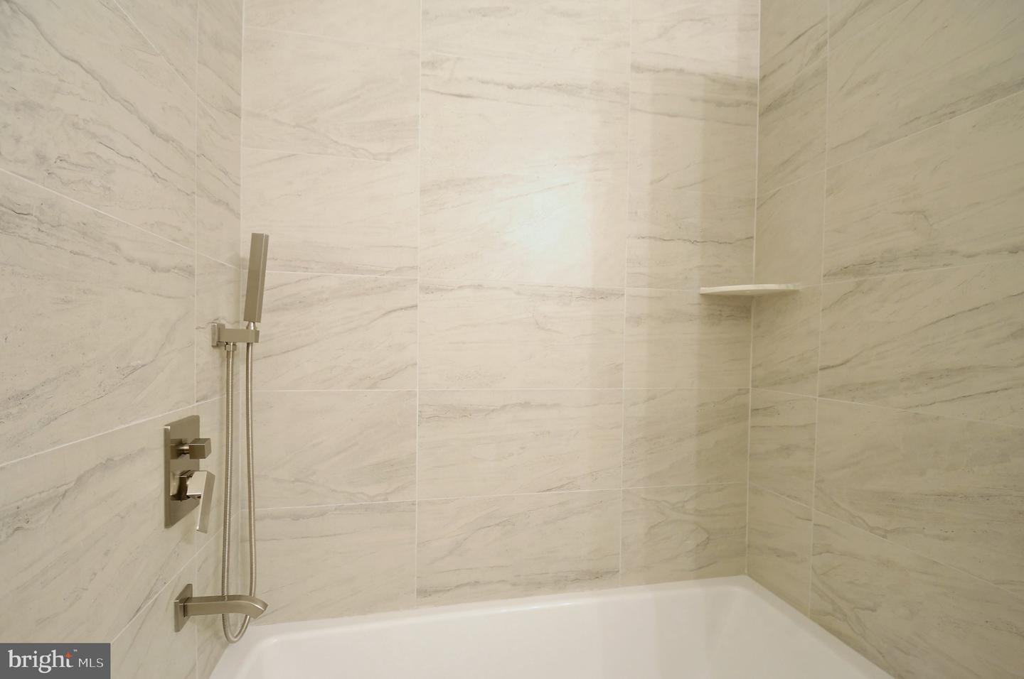 1114 Lakeview Dr Property Photo 59