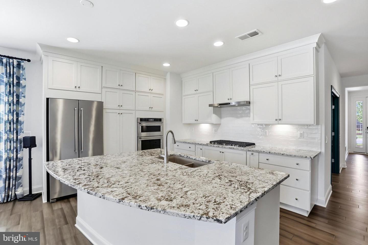 110 Switchgrass Way Property Photo 4