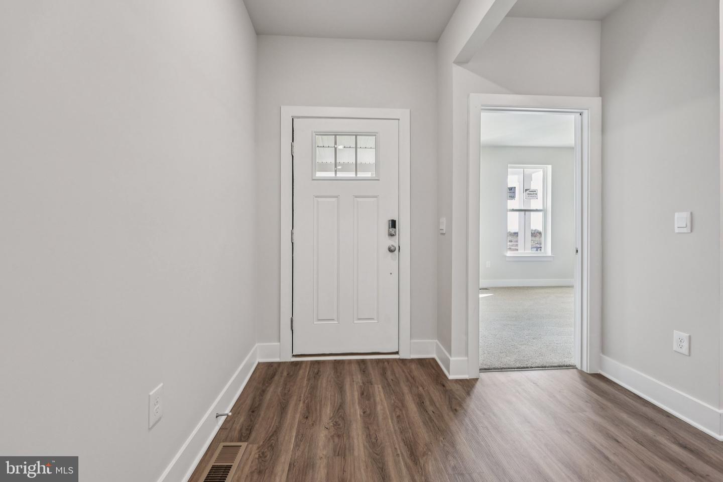 237 Hydrangea Way Property Photo 6
