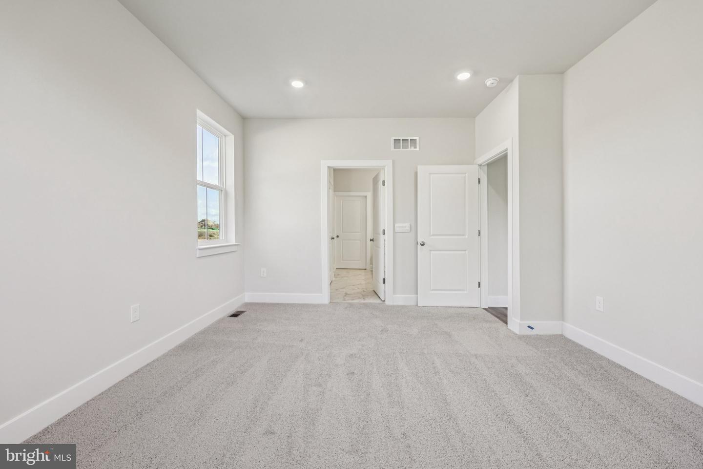 237 Hydrangea Way Property Photo 30