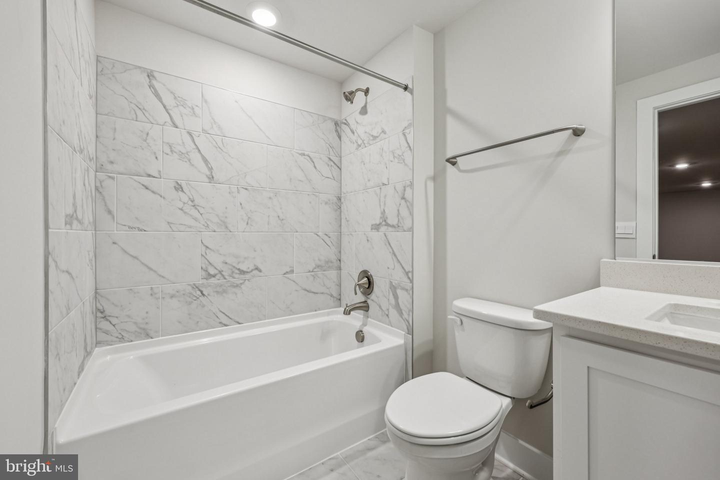 237 Hydrangea Way Property Photo 42