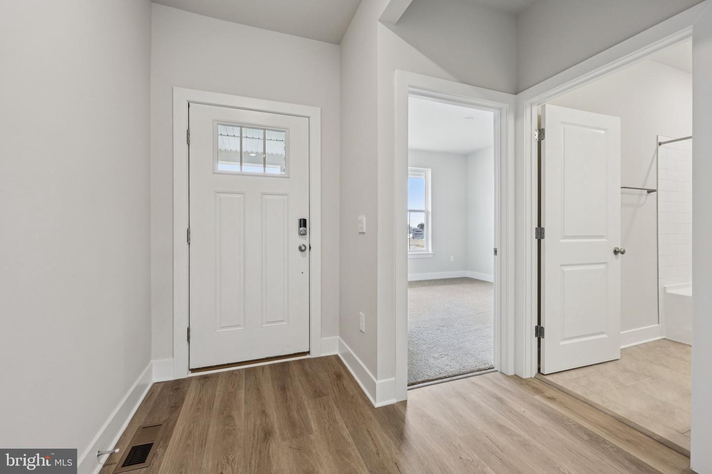 239 Hydrangea Way Property Photo 3