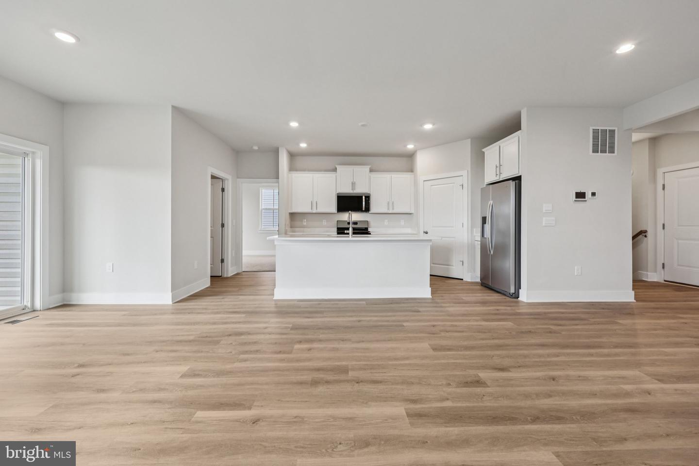 239 Hydrangea Way Property Photo 8