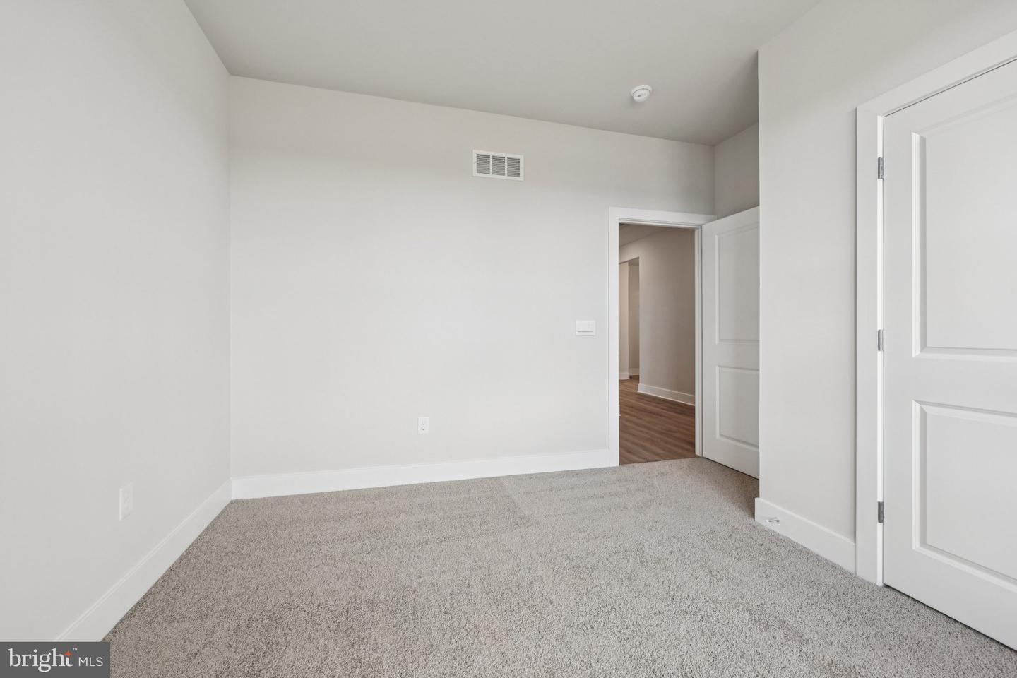 239 Hydrangea Way Property Photo 14