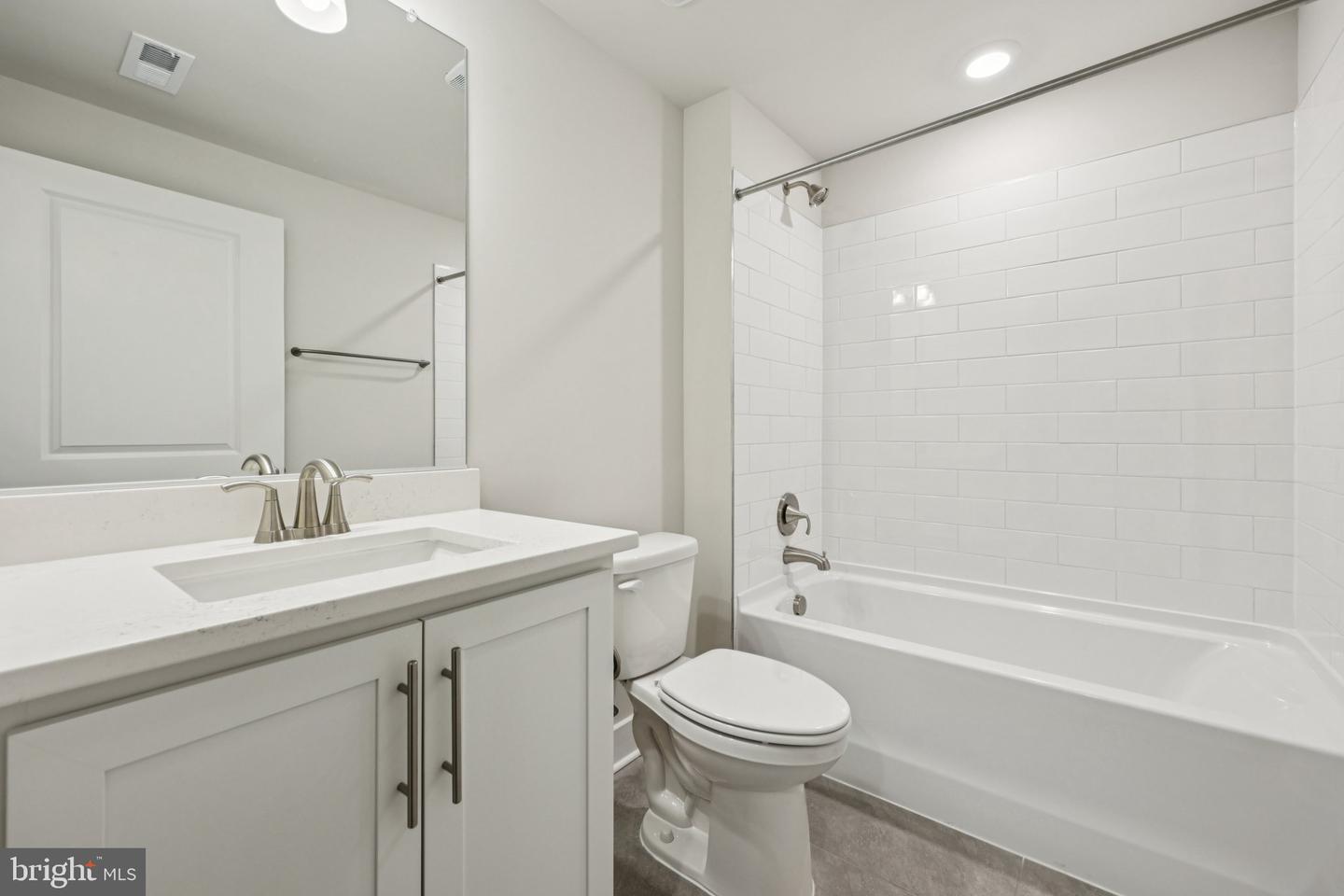 239 Hydrangea Way Property Photo 30