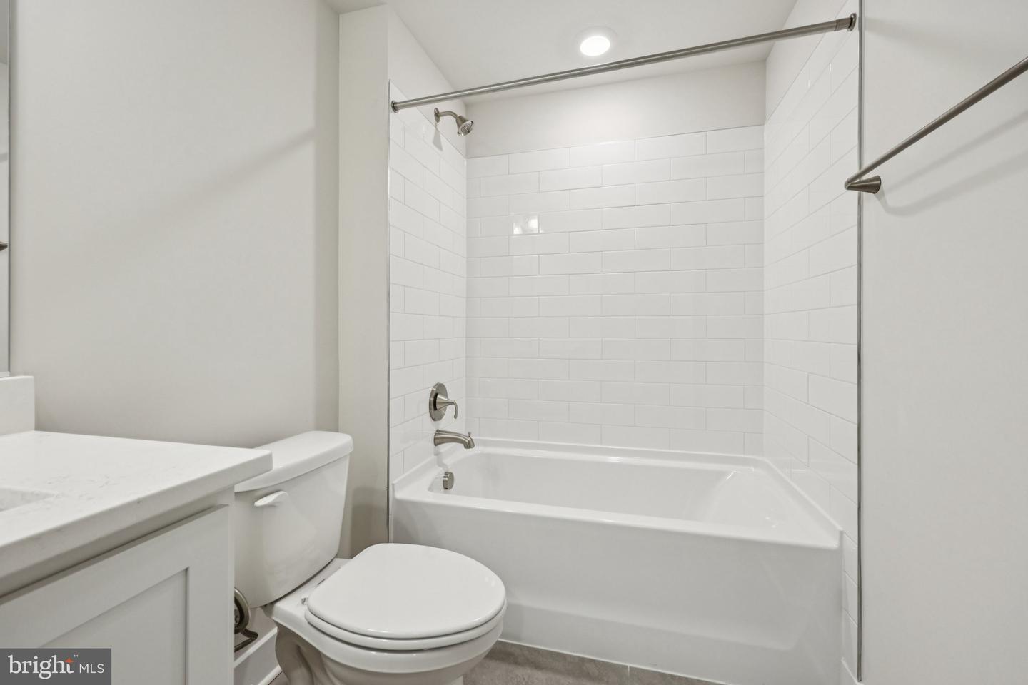 239 Hydrangea Way Property Photo 31