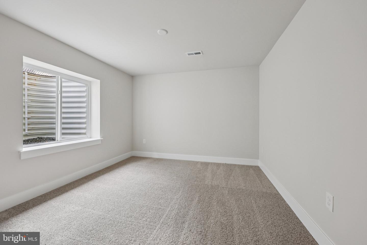 239 Hydrangea Way Property Photo 32