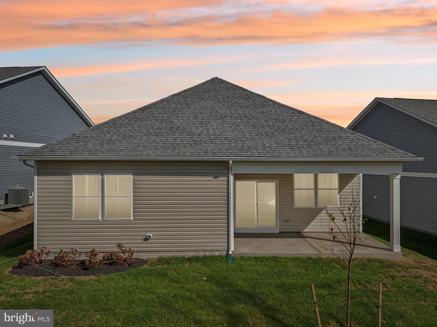 239 Hydrangea Way Property Photo 54