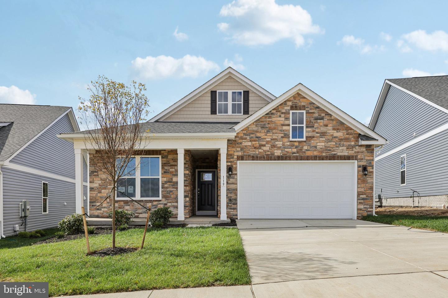 234 Hydrangea Way Property Photo 1