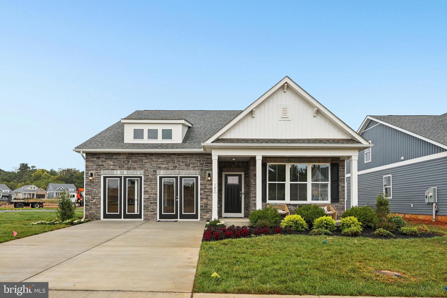 232 Hydrangea Way Property Photo 1