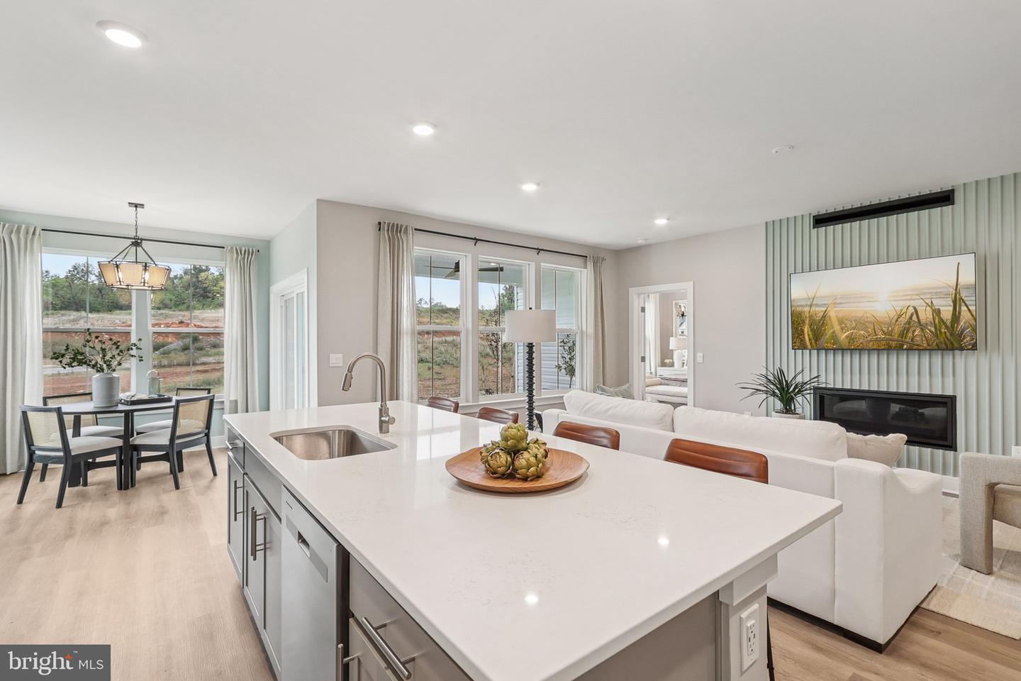 232 Hydrangea Way Property Photo 29