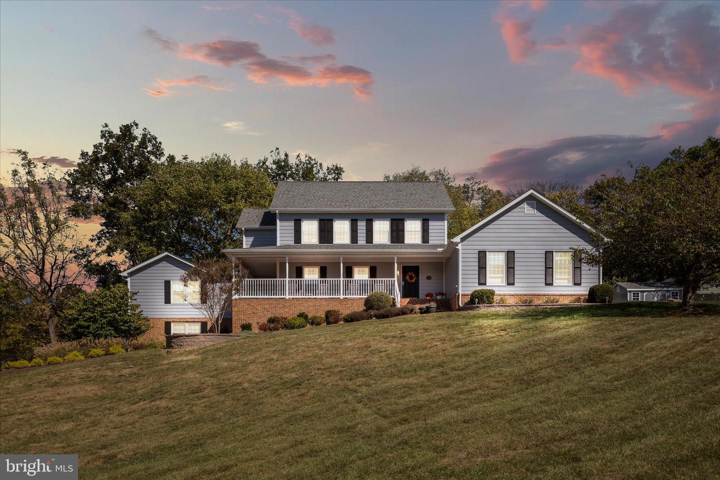 107 LAUNCHRIS DR