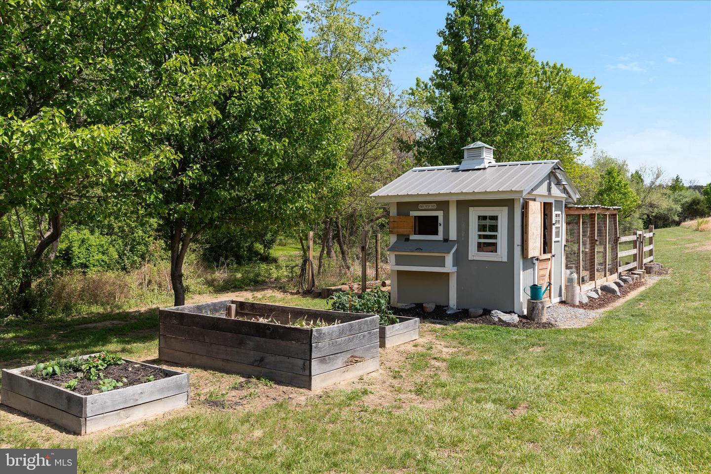 1015 Redbud Rd Property Photo 41