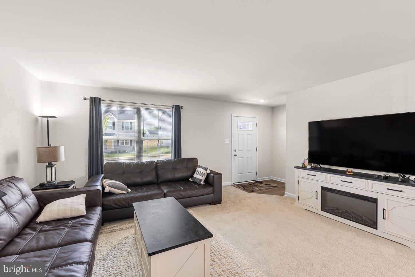 145 Dursley Cir Property Photo 3
