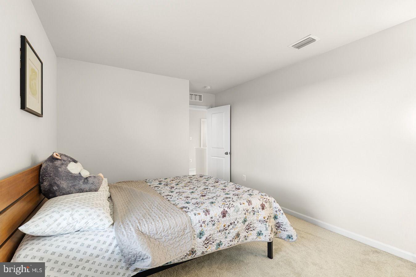 145 Dursley Cir Property Photo 16