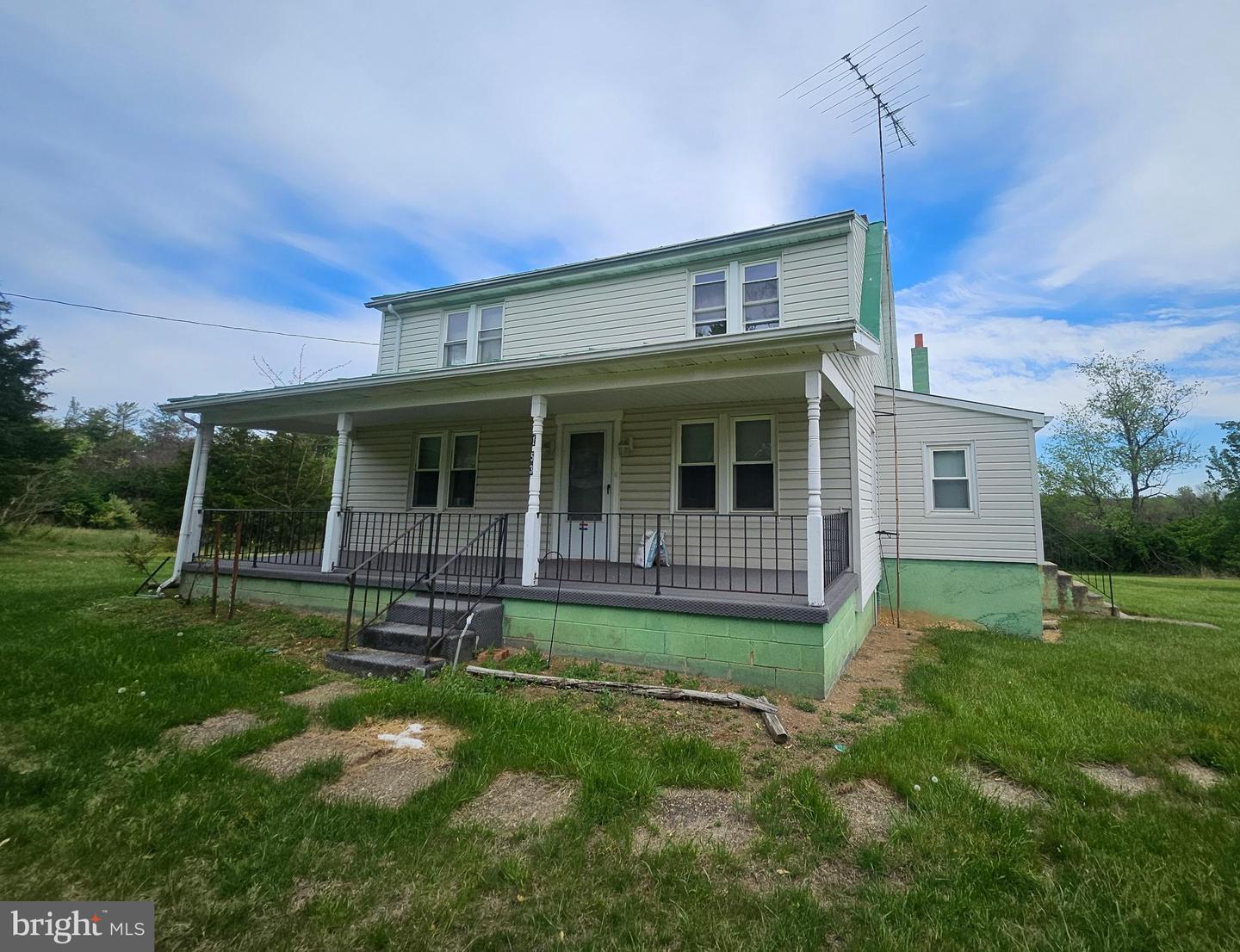 153 Rocky Ford Rd Property Photo 1