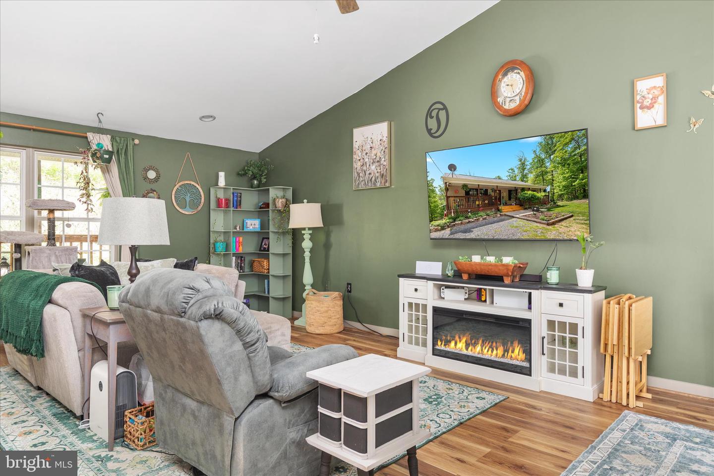 617 Fox Trl Property Photo 6