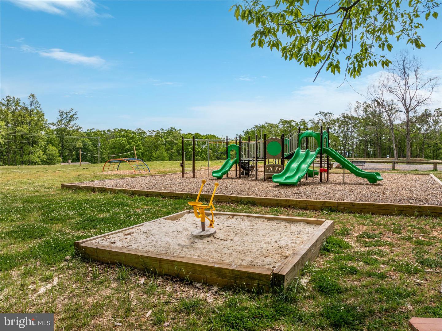 617 Fox Trl Property Photo 54