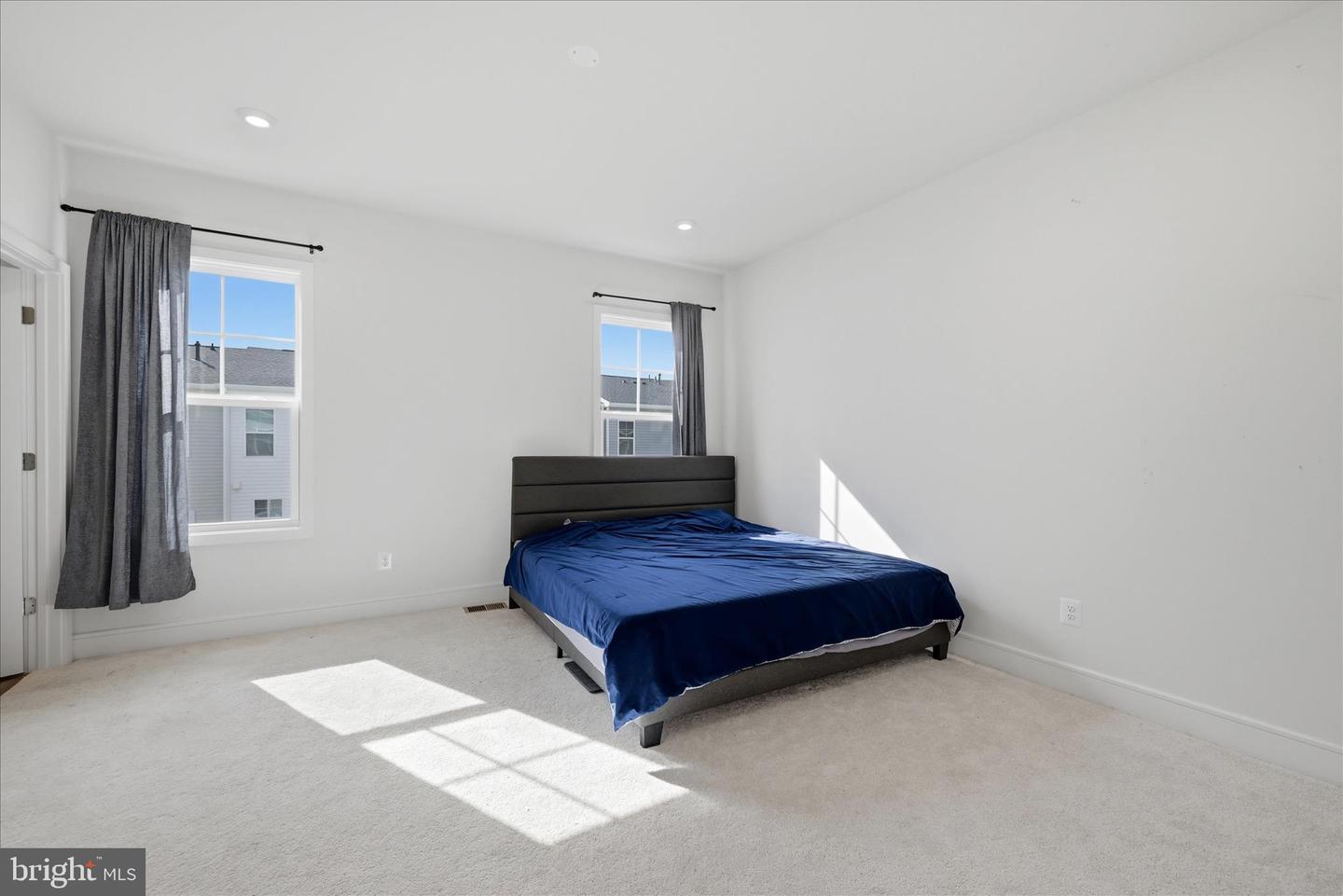 120 Leather Flower Dr Property Photo 25