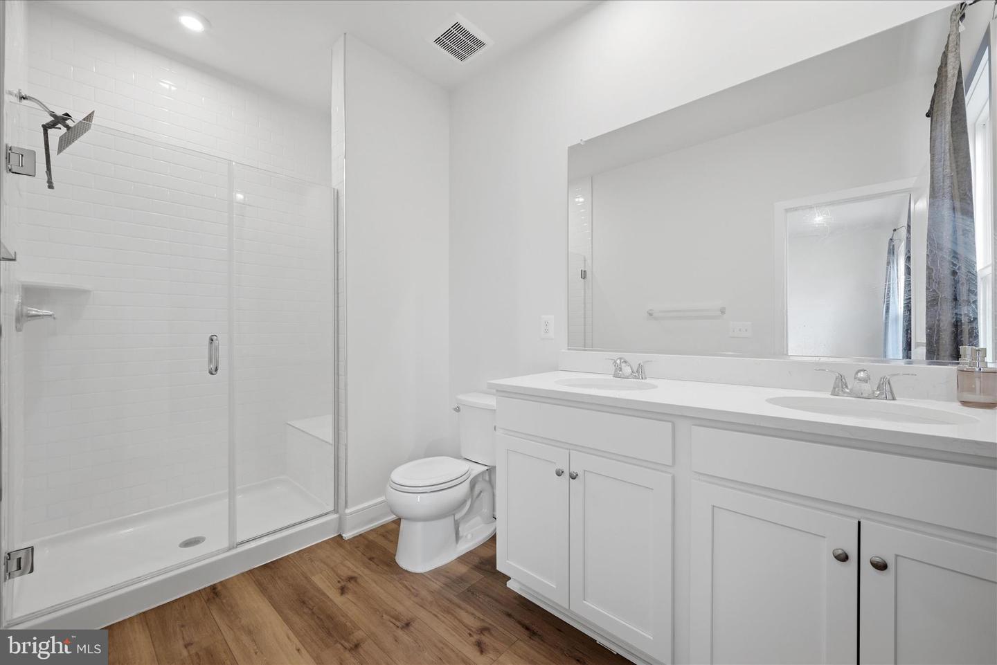 120 Leather Flower Dr Property Photo 27